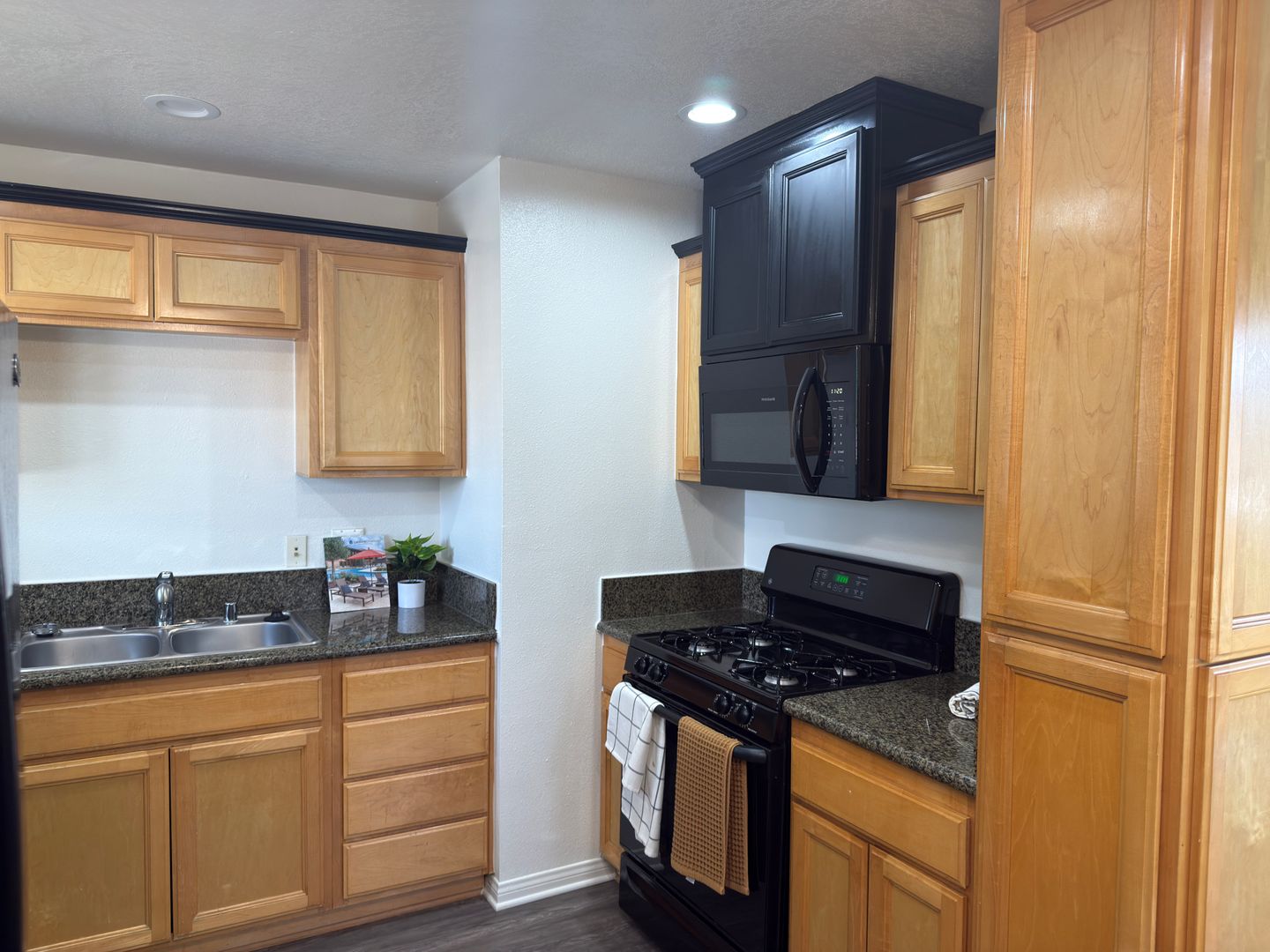 Westminster Apartment: 13751 Edwards Street