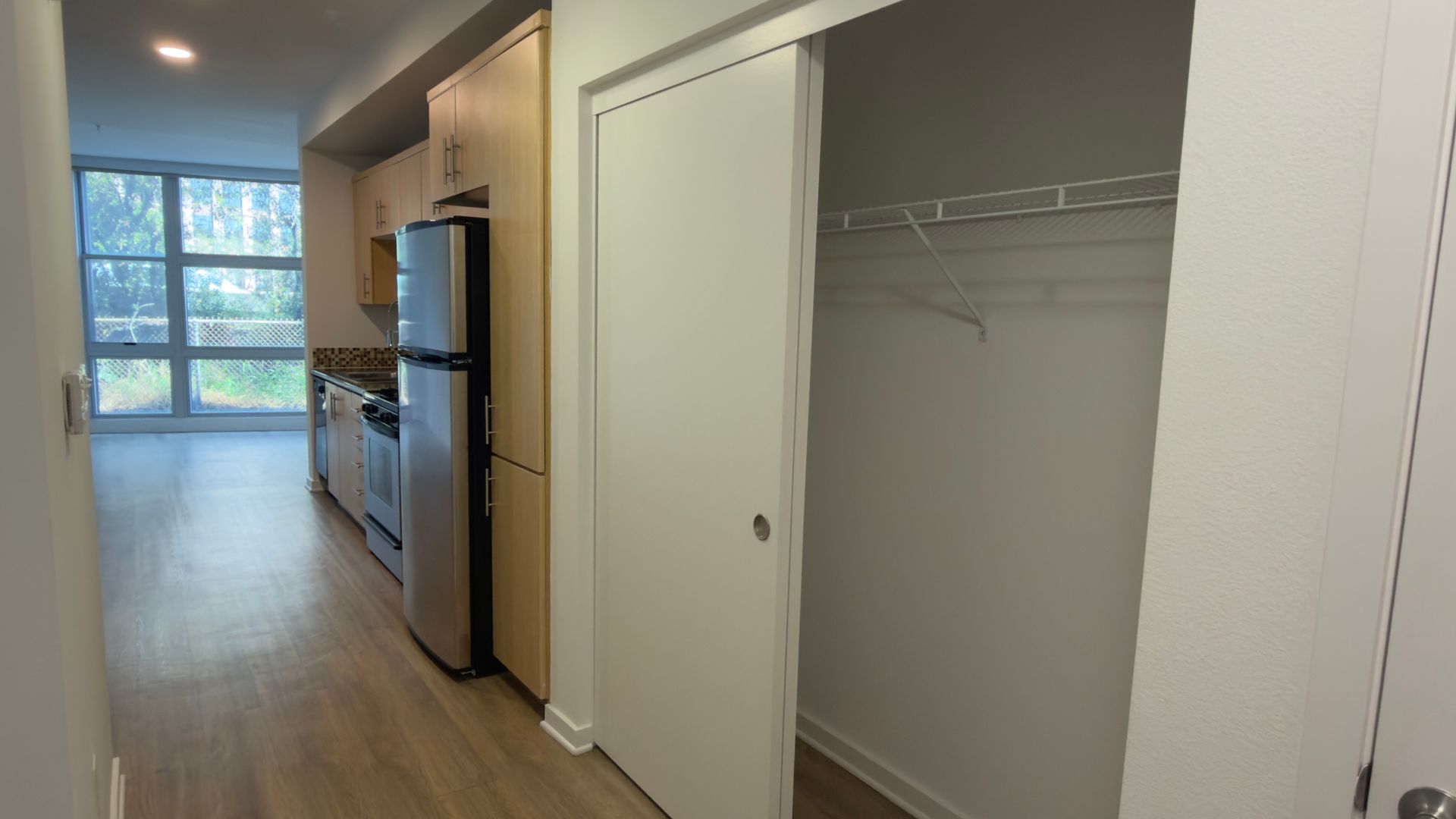 Los Angeles Apartment: 138 North Beaudry Avenue