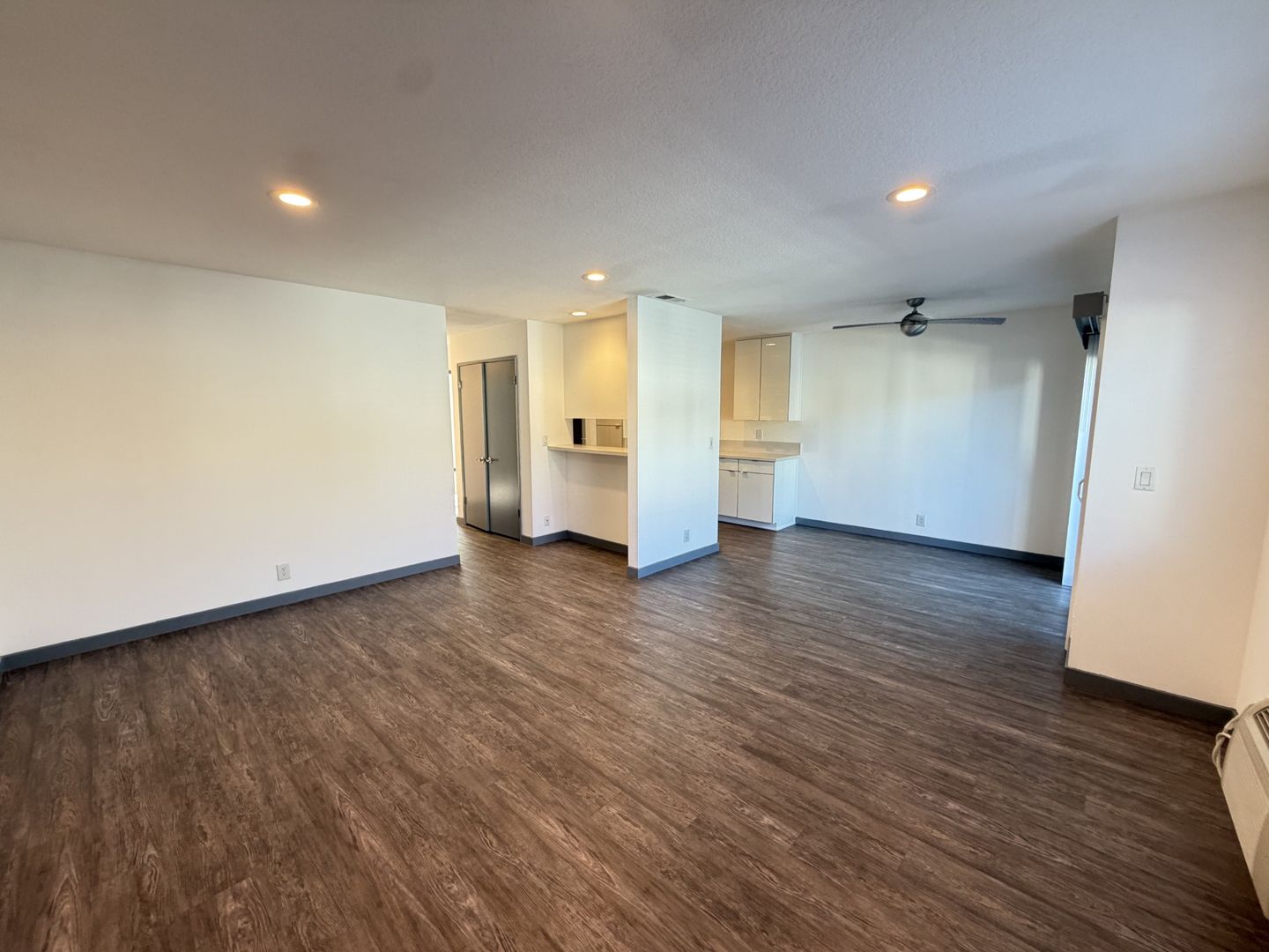 Costa Mesa Apartment: 126 E. 18th Street