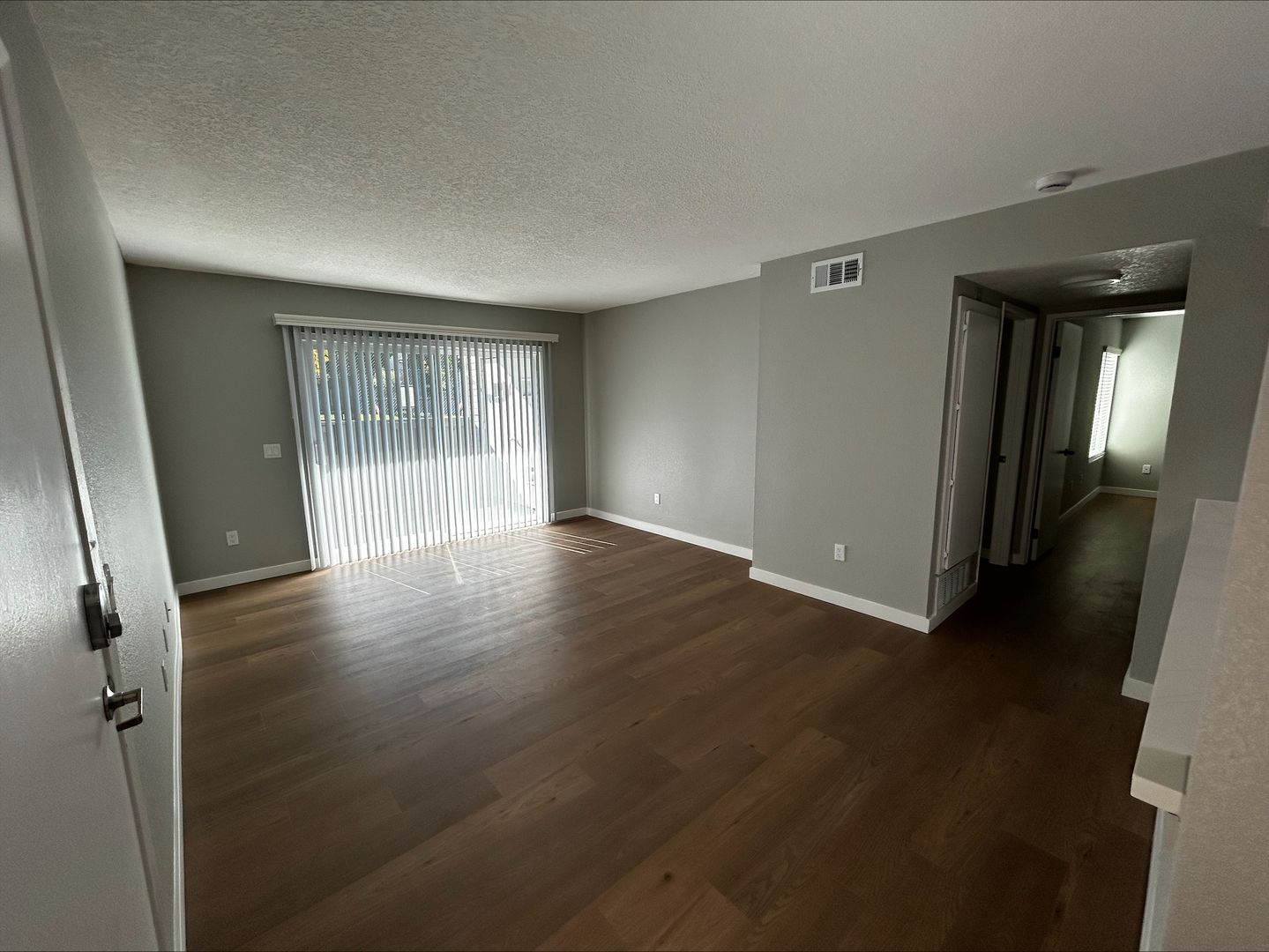 Riverside Apartment: 7600 Ambergate Place