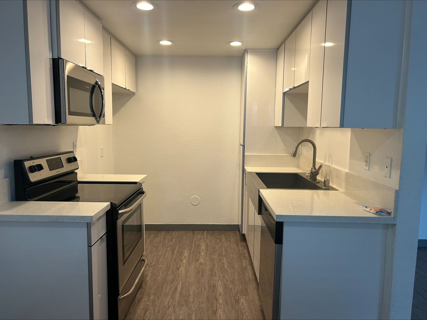 Fullerton Apartment: 2656 Associated Road