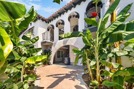 Porto Bella | 1 Bed 1 Bath | Upstairs