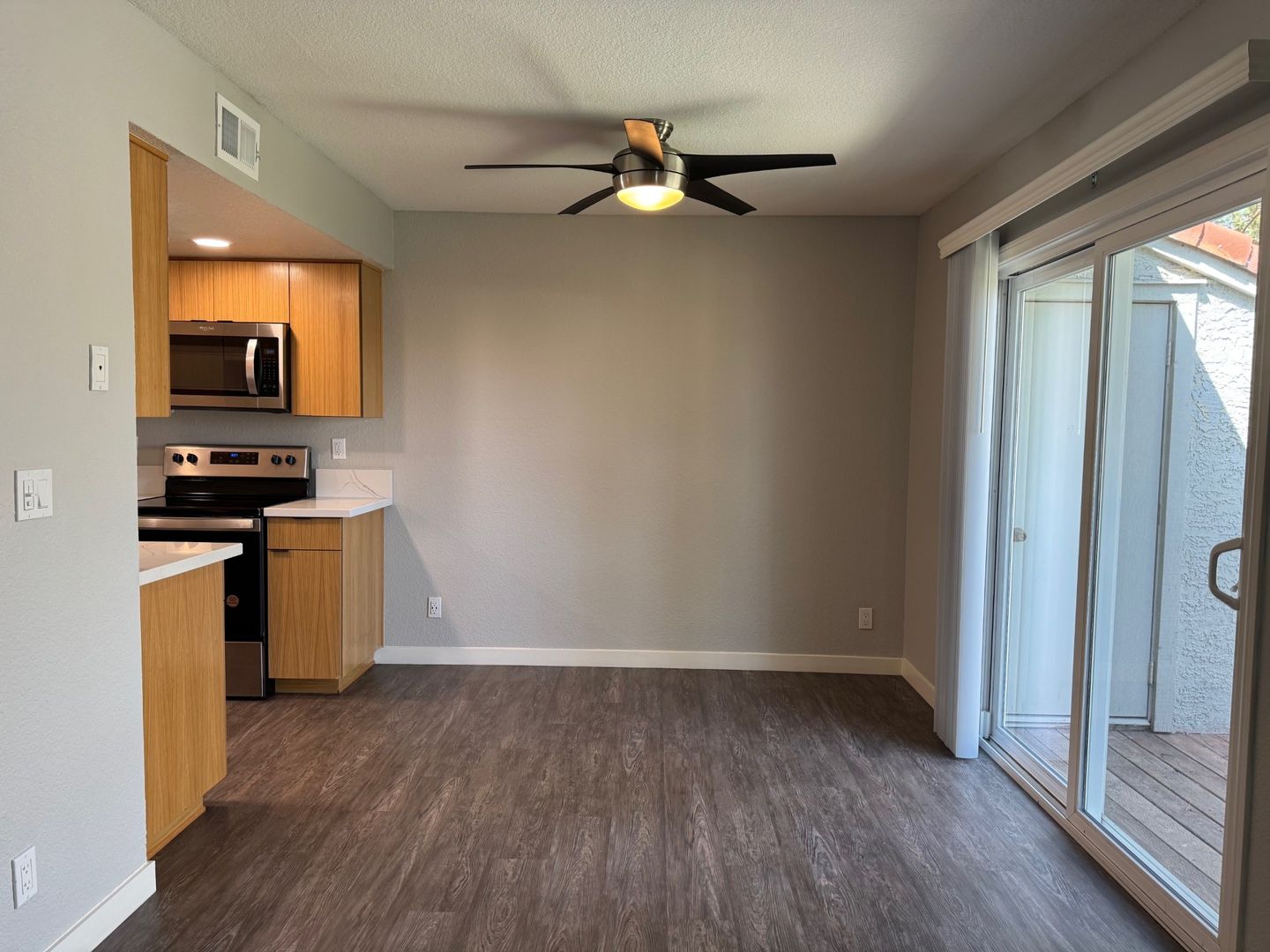 Riverside Apartment: 3957 Pierce Street