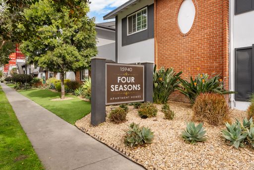 Four Seasons | 1 Bed 1 Bath | Upstairs