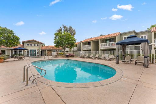 Serena Vista | 1 Bed 1 Bath | Downstairs