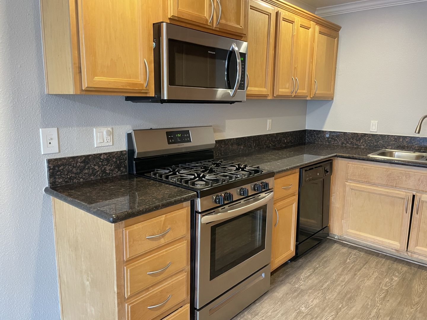 Anaheim Apartment: 201 S. Magnolia Avenue