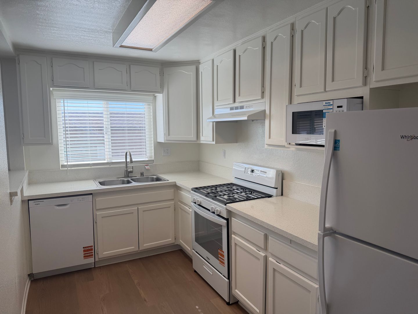 Lakewood Apartment: 4907 1/4 Hayter Avenue