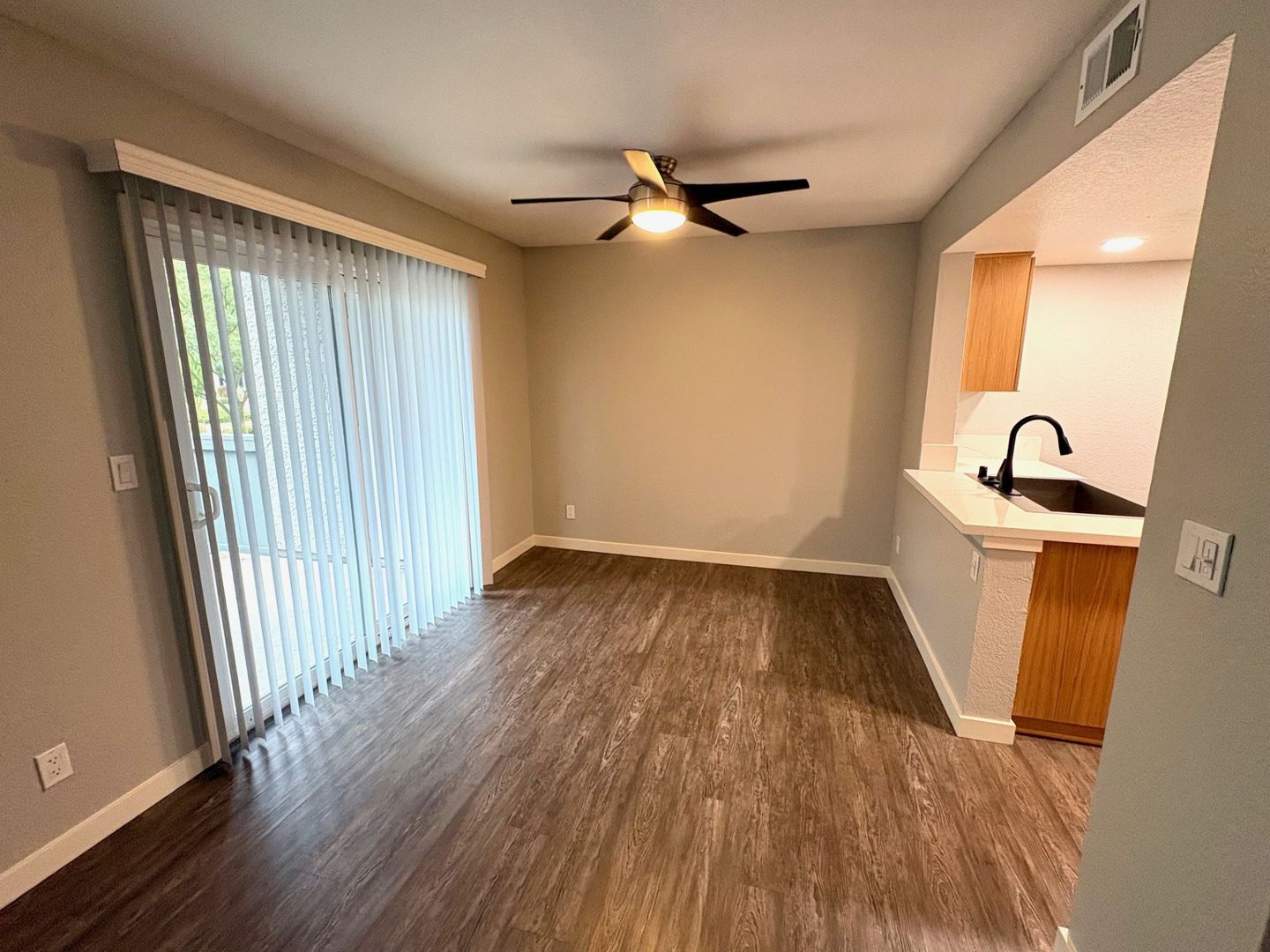 Riverside Apartment: 3957 Pierce Street