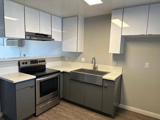 Villa Del Sol | 2 Bed 1.5 Bath | Upstairs – photo 1
