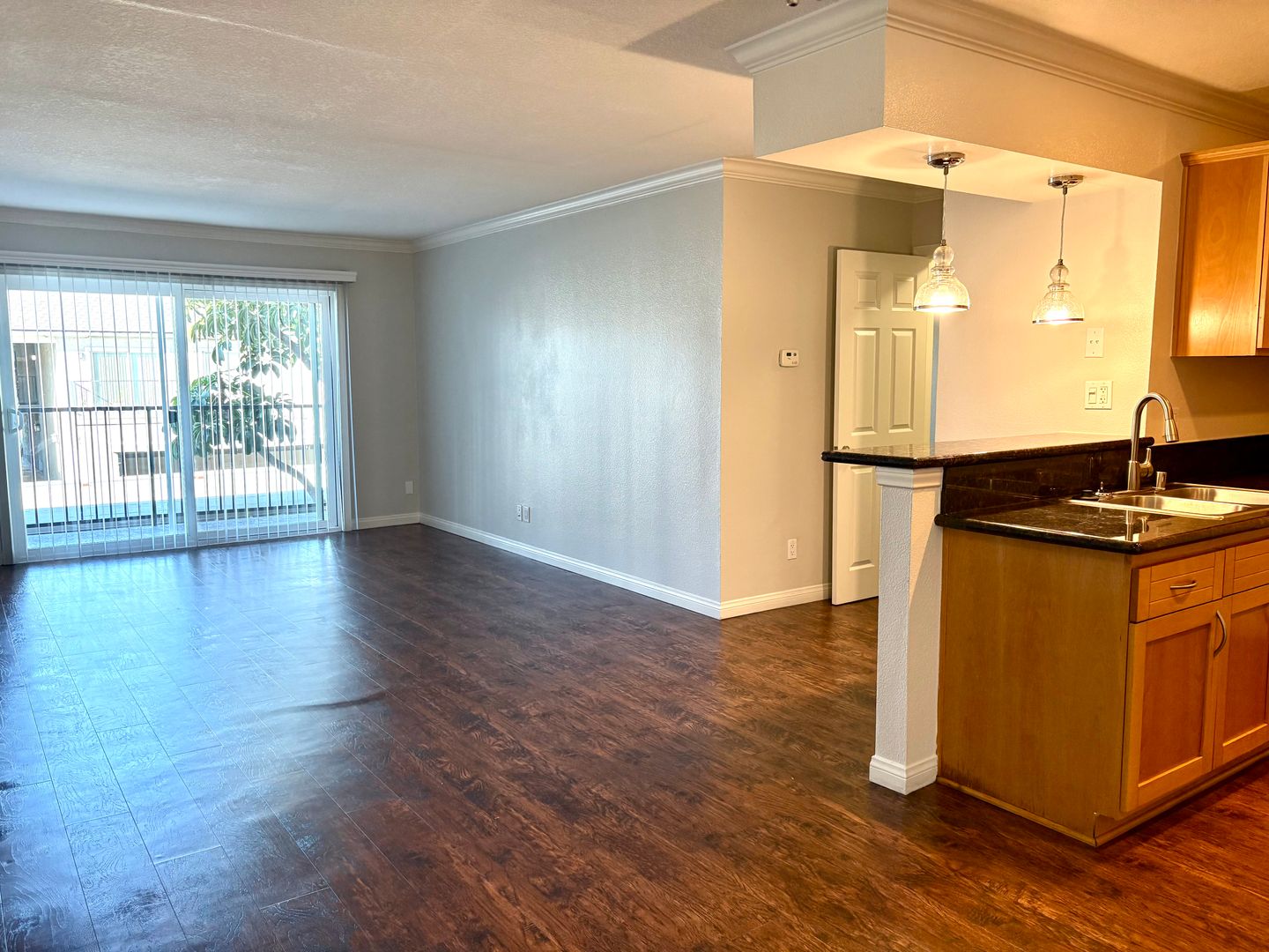 Anaheim Apartment: 2970 W. Orange Avenue