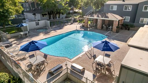 Countrywood | 1 Bedroom 1 Bath | Downstairs – photo 1