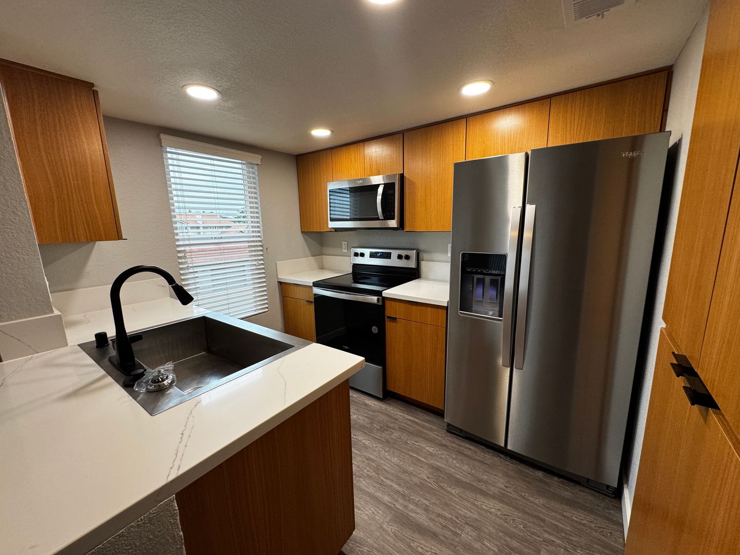 Riverside Apartment: 3957 Pierce Street