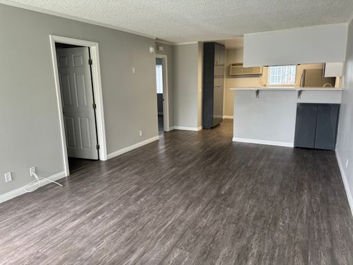 Villa Del Sol | 2 Bed 1.5 Bath | Upstairs – photo 1