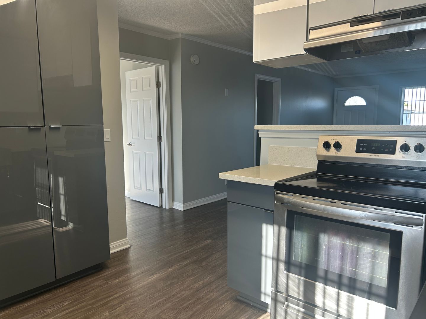 Santa Ana Apartment: 811 S. Fairview