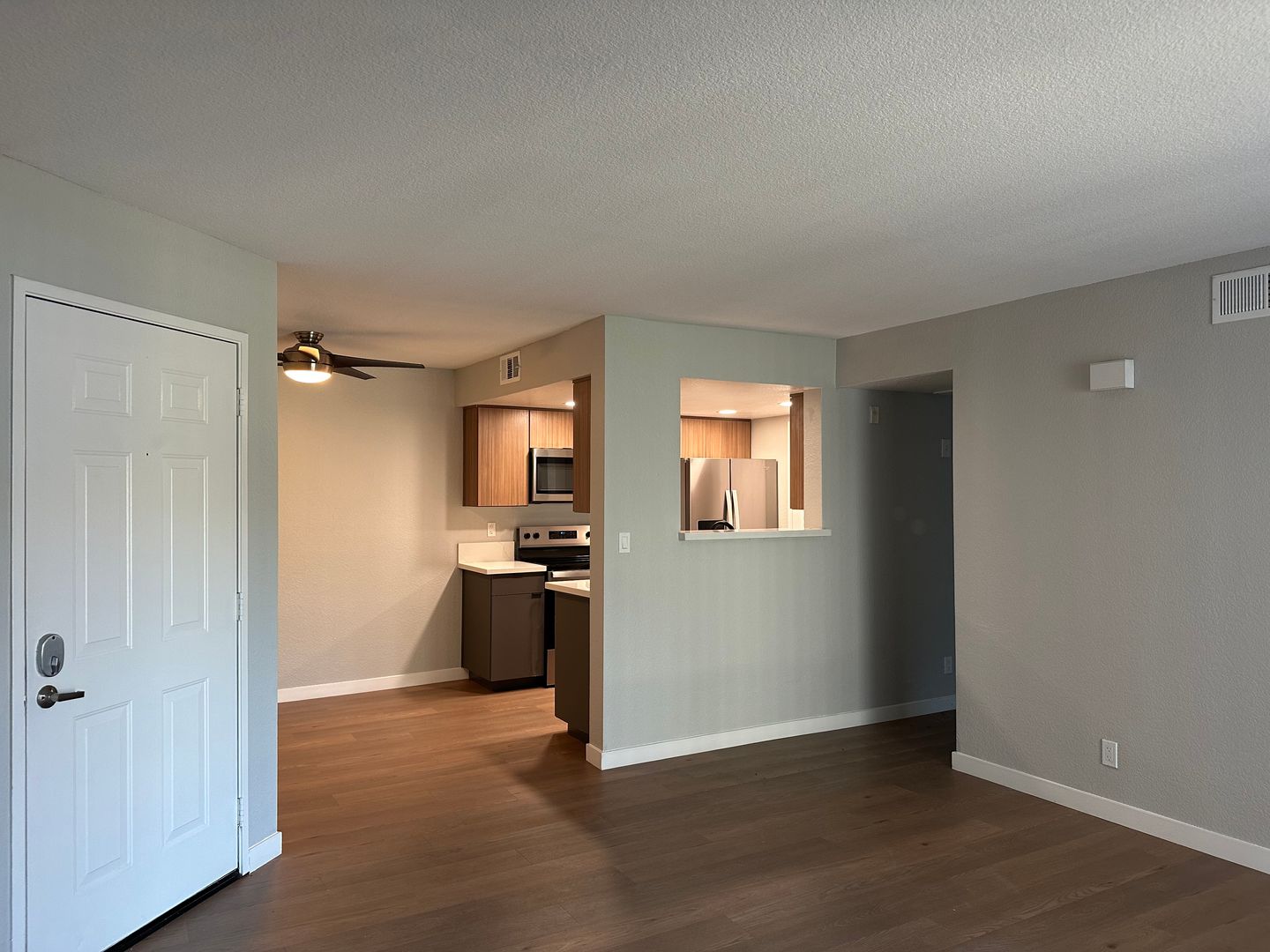Riverside Apartment: 3957 Pierce Street
