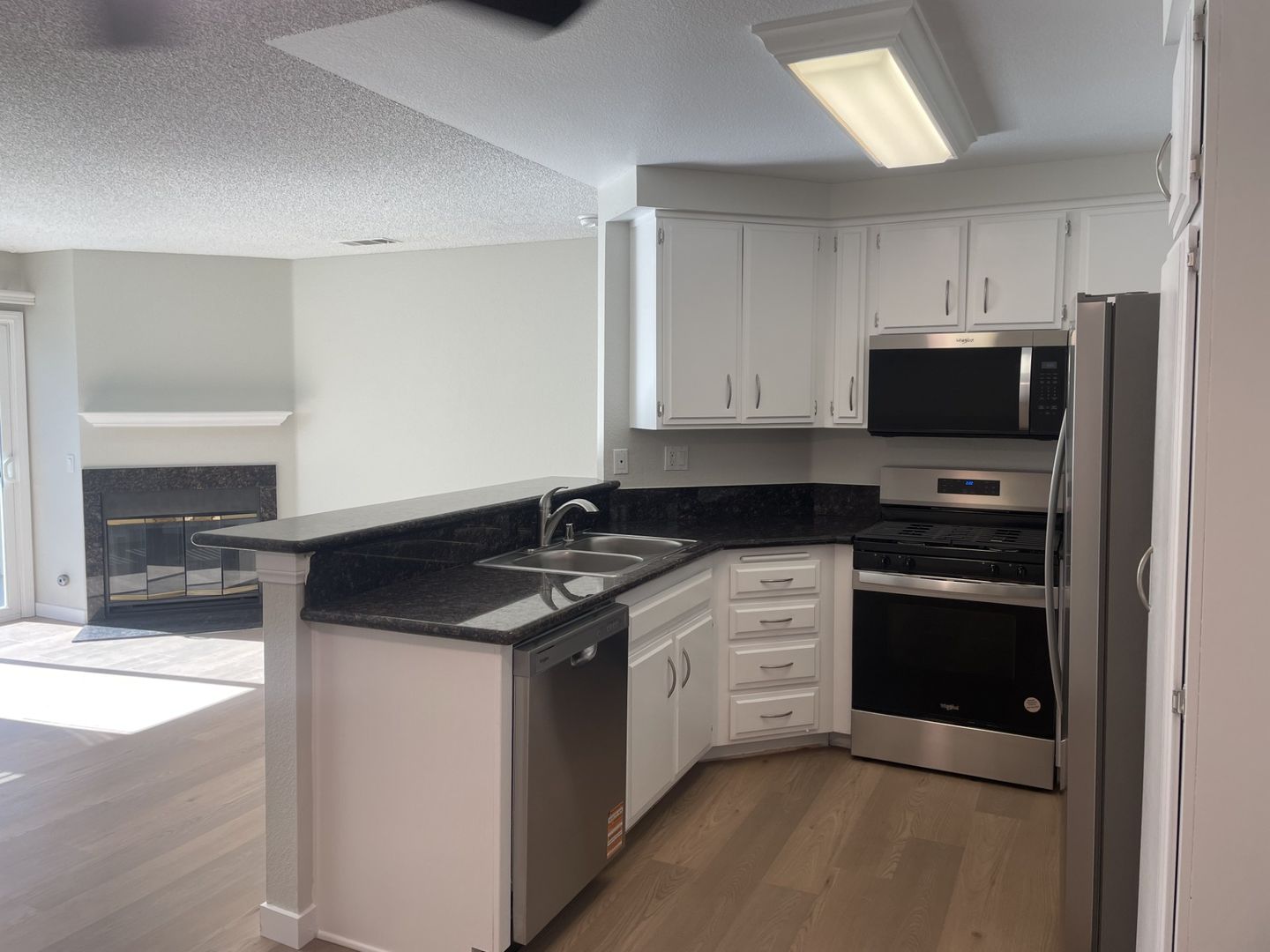Azusa Apartment: 950 W. Sierra Madre Avenue