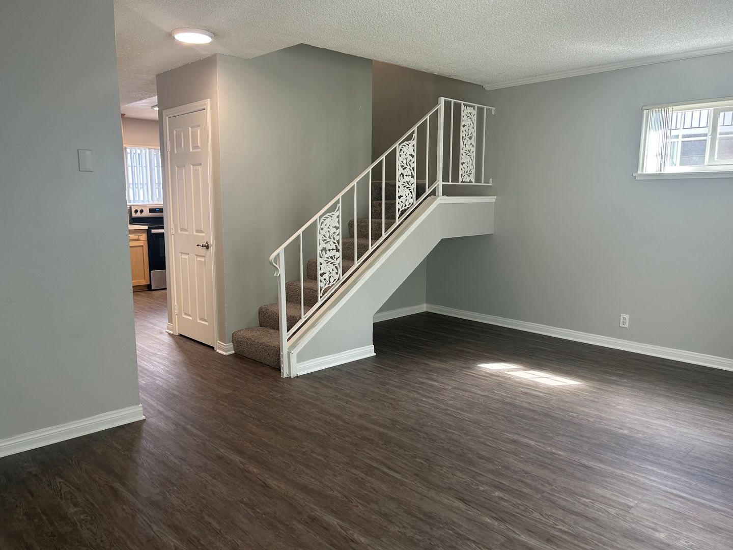 Santa Ana Apartment: 811 S. Fairview