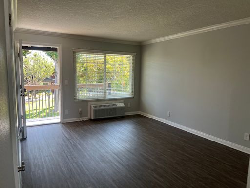 Sundial | 1 Bed 1 Bath | Upstairs – photo 1