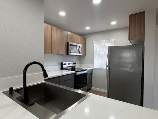 The Grand | The Cove | 2 Bed 2 Bath – photo 1