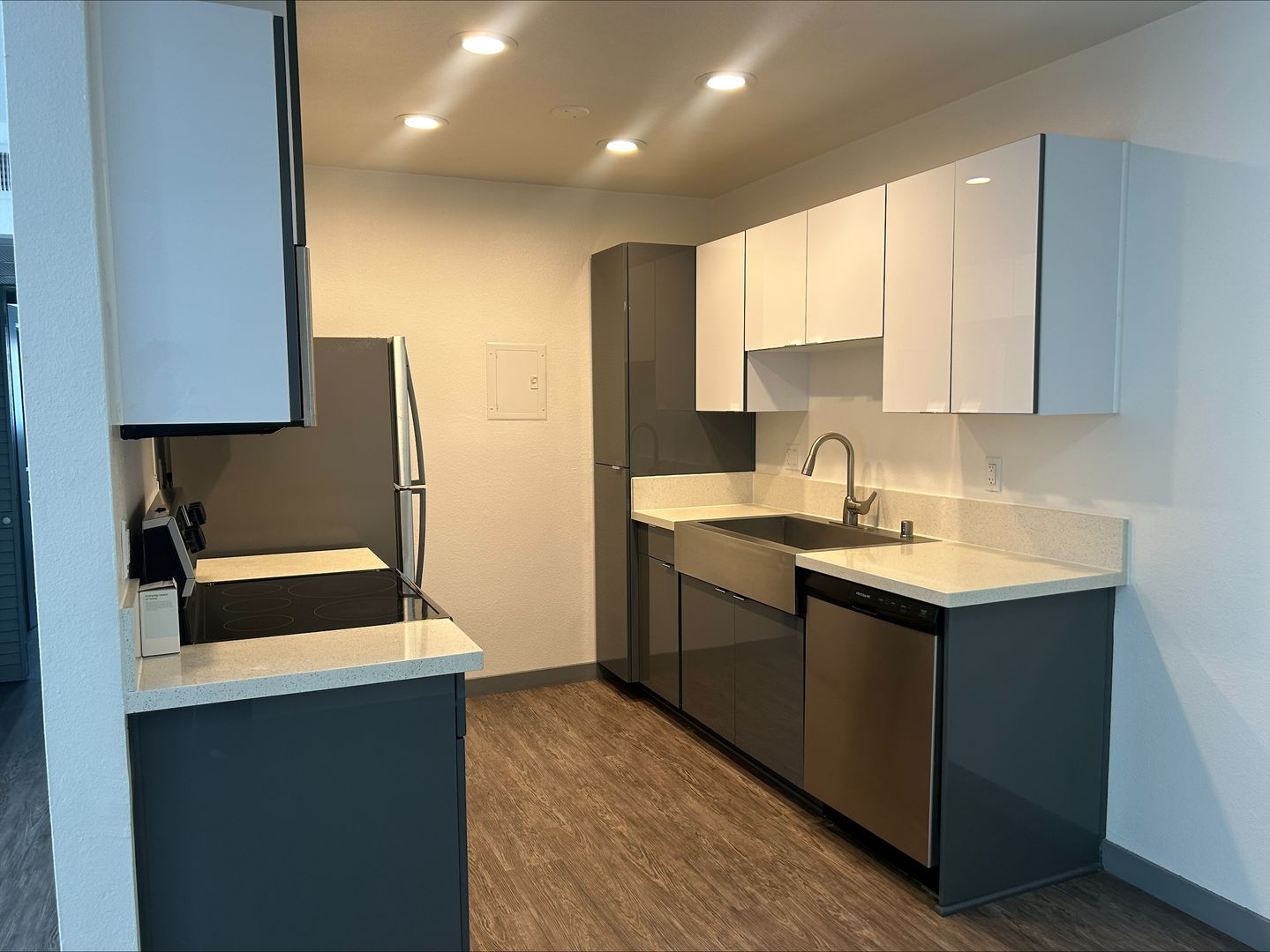 Fullerton Apartment: 2656 Associated Road