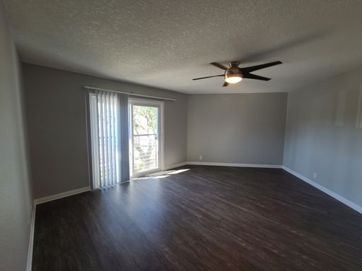 The Circle | 2 Bed 1 Bath | 2nd Floor – photo 1