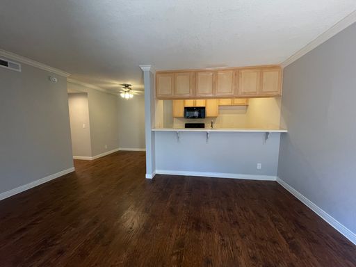 Park Plaza | The Mesa | 2 Bed 2 Bath | Downstairs – photo 1