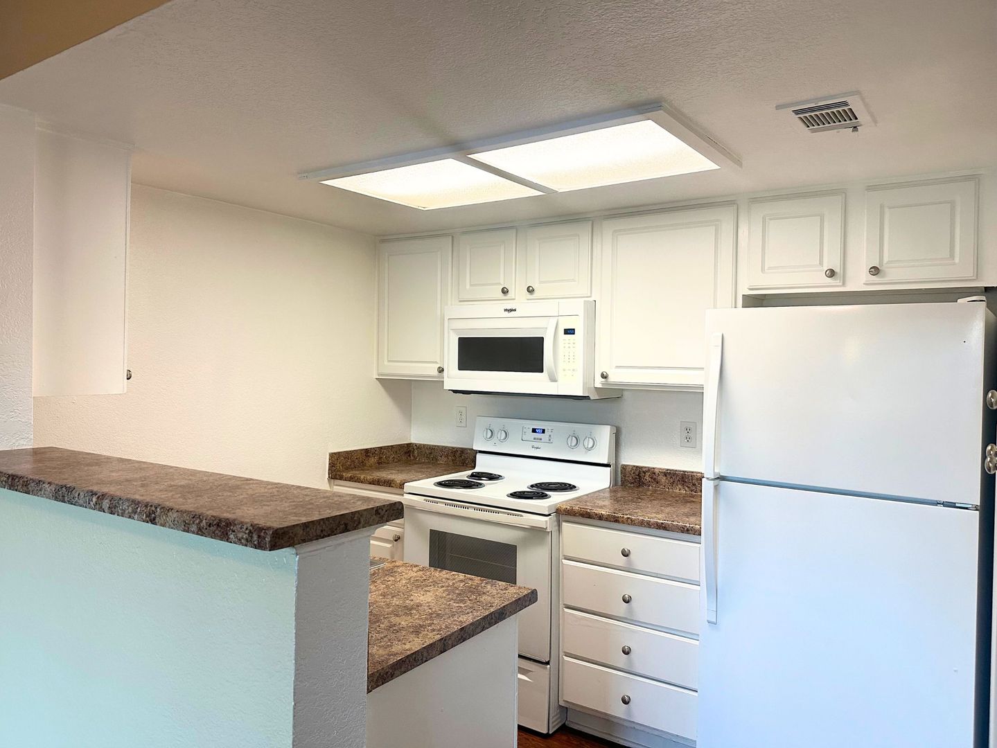 Riverside Apartment: 3957 Pierce Street