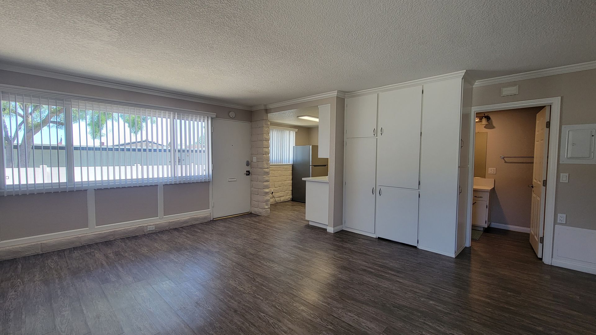 Montclair Apartment: 9550 Fremont Avenue