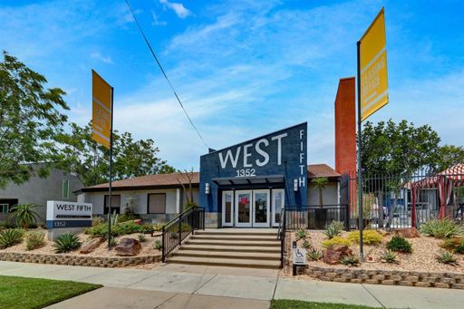 West Fifth | 2 Bed 1.5 Bath | Upstairs – photo 1