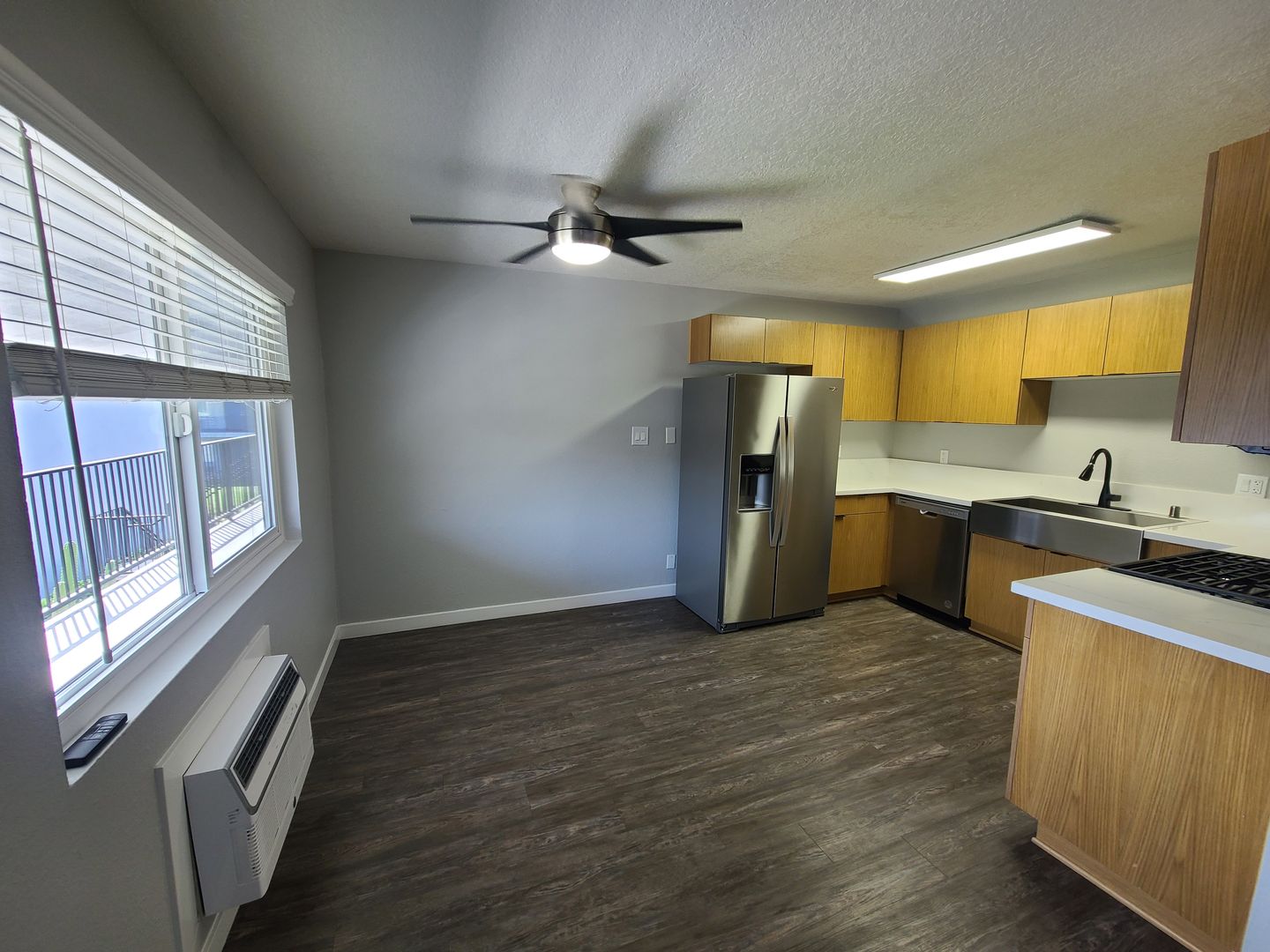 Long Beach Apartment: 1718 Ximeno Avenue