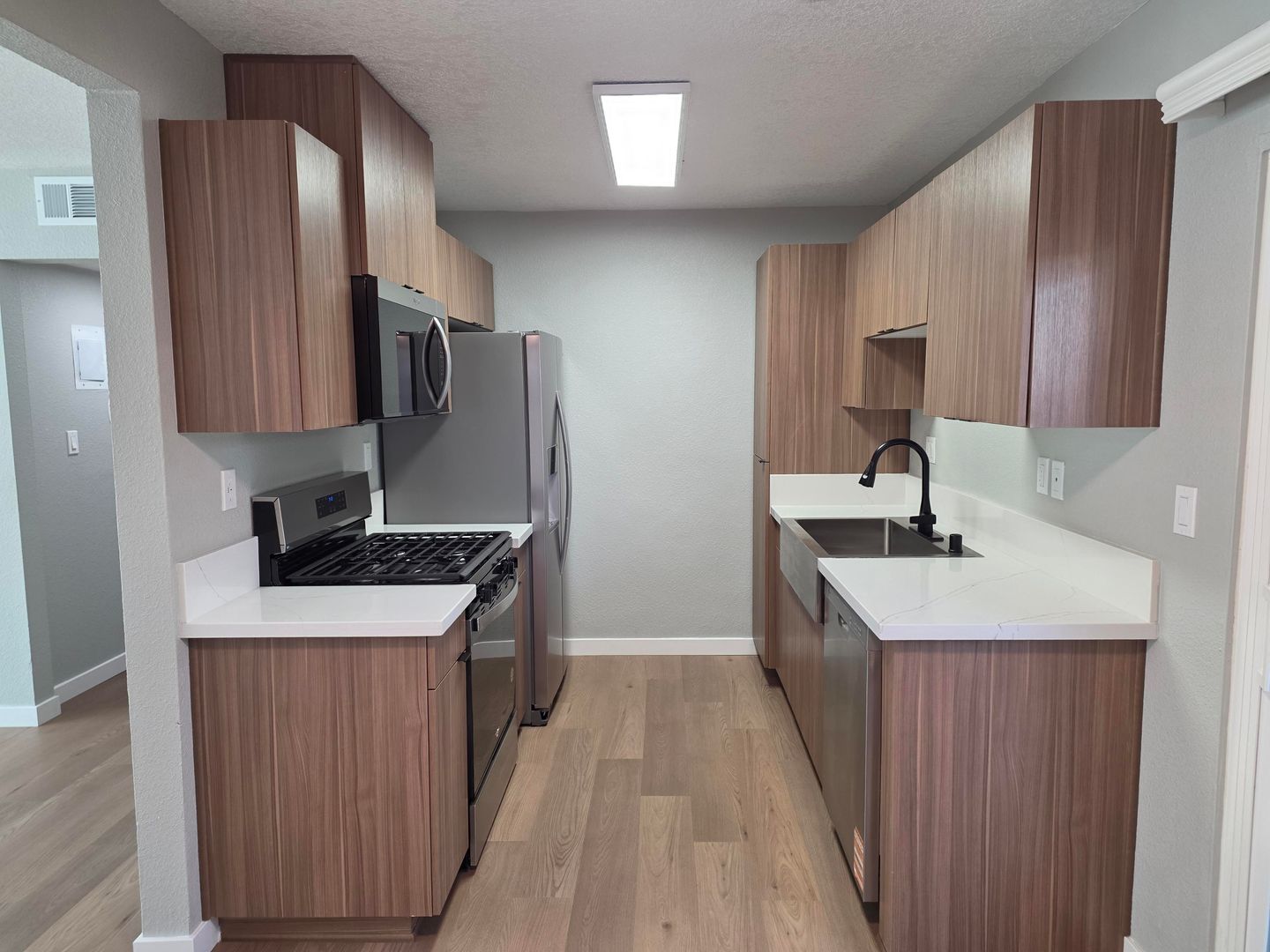 Anaheim Apartment: 120 S. Grand Avenue