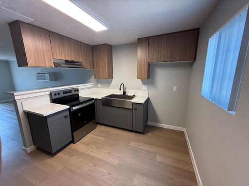 Villa Del Sol | 2 Bed 1.5 Bath | Downstairs – photo 1