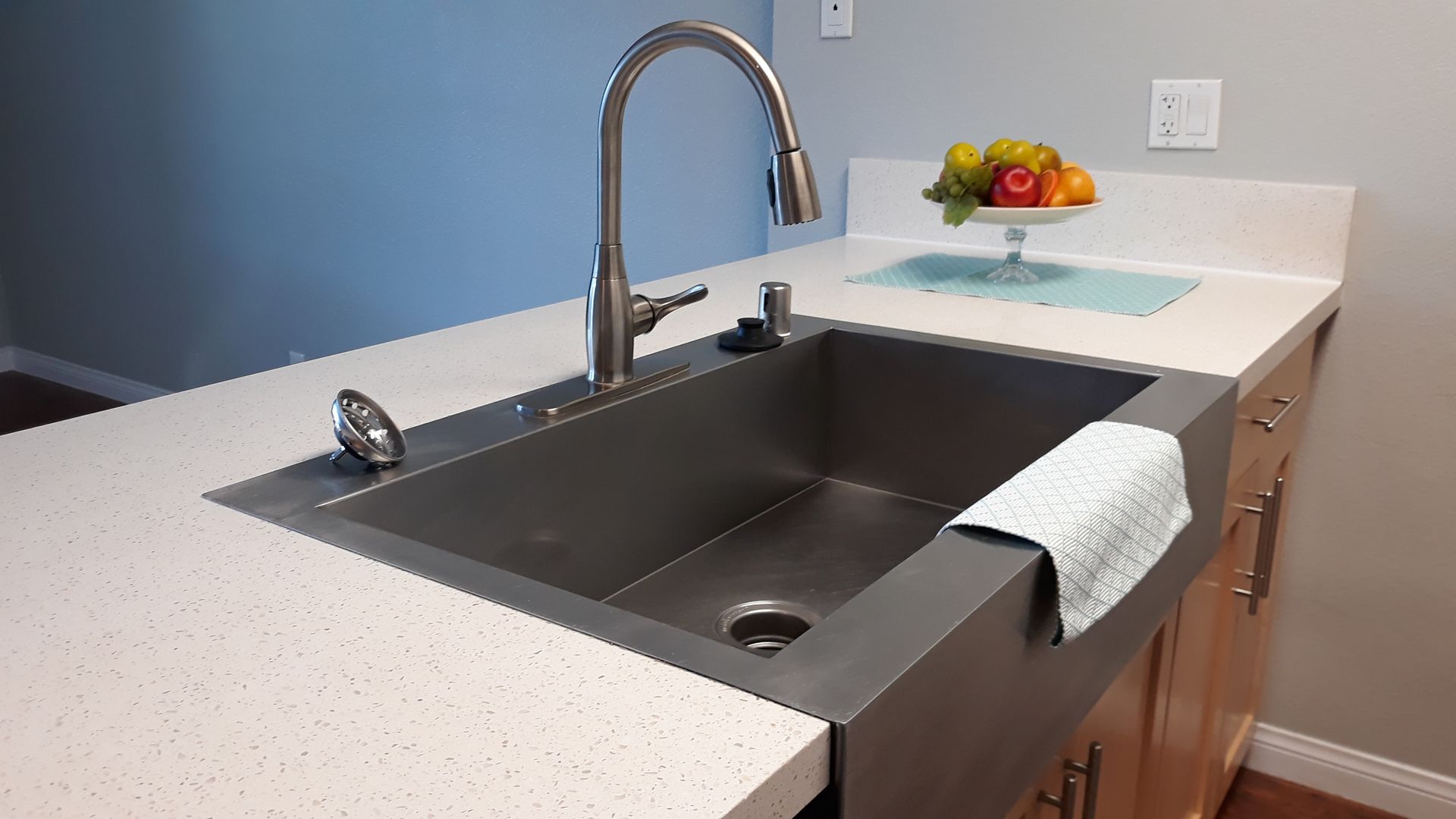 La Habra Apartment: 600 N. Harbor Blvd.