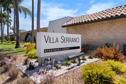 Villa Serrano | 2 Bed 1 Bath | Downstairs – photo 1