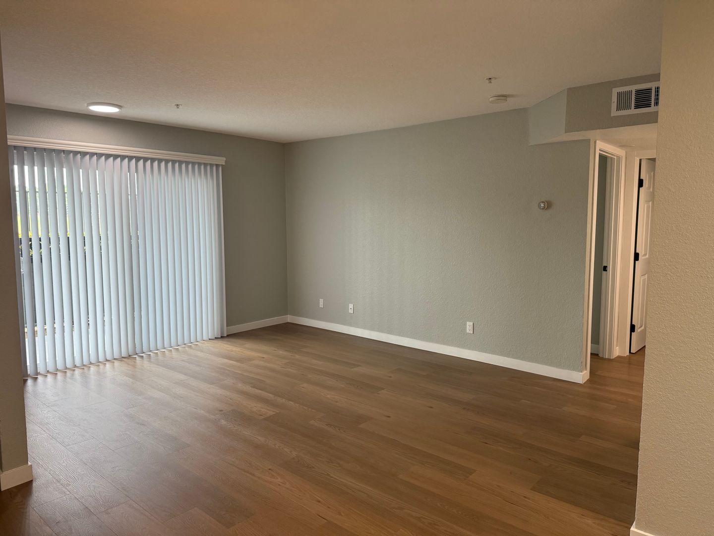Santa Ana Apartment: 2111 W. 17th Street