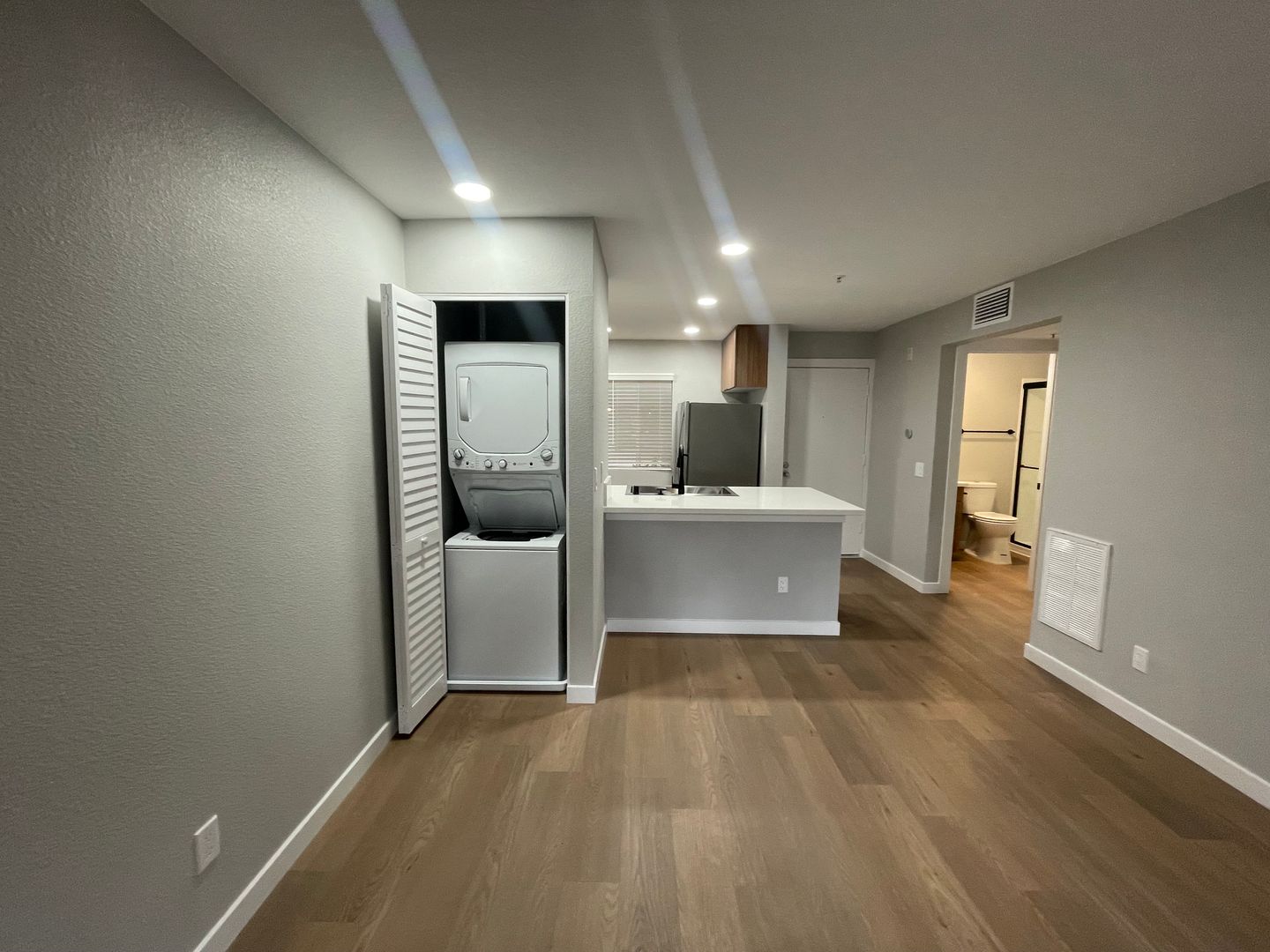 Costa Mesa Apartment: 2855 Pinecreek Drive