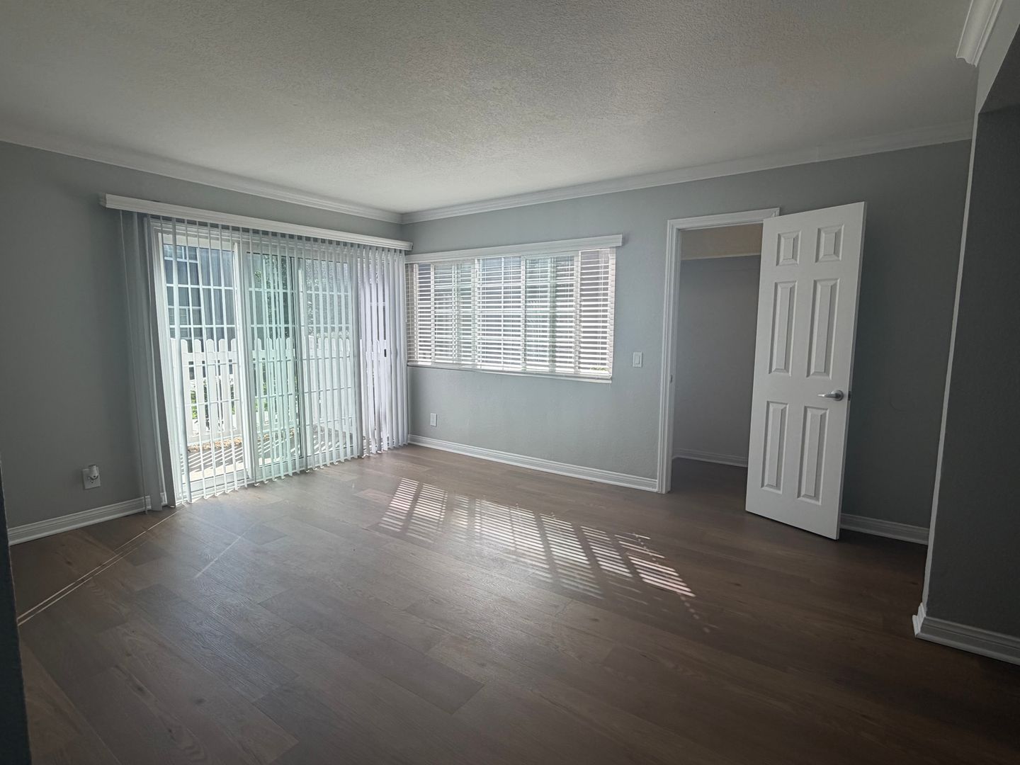 Bellflower Apartment: 14500 McNab Avenue