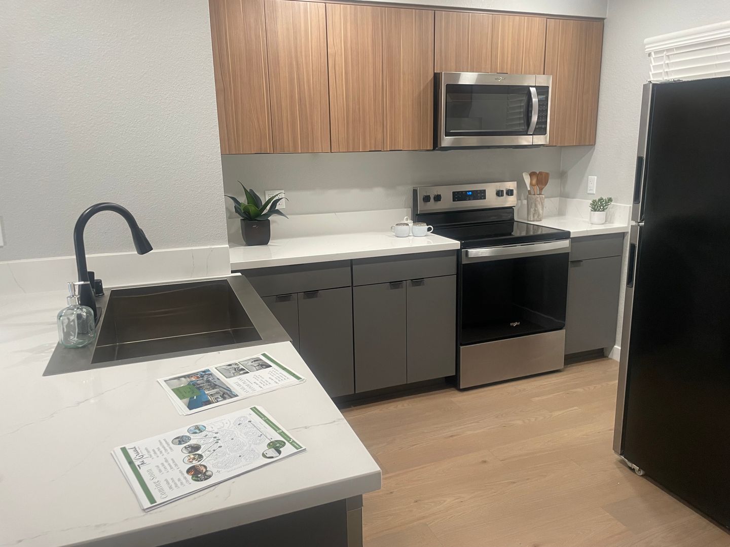 Costa Mesa Apartment: 2855 Pinecreek Drive