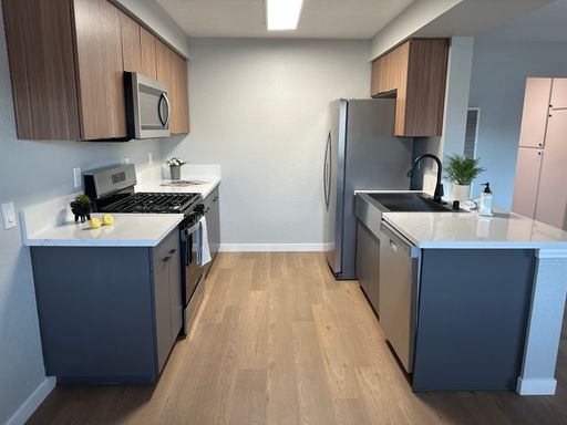 The 5800 | 2 Bed 1 Bath | Upstairs – photo 1