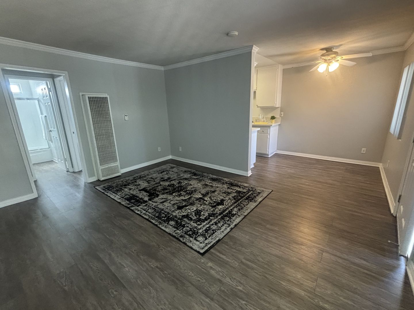 Norwalk Apartment: 10853 Firestone Blvd.