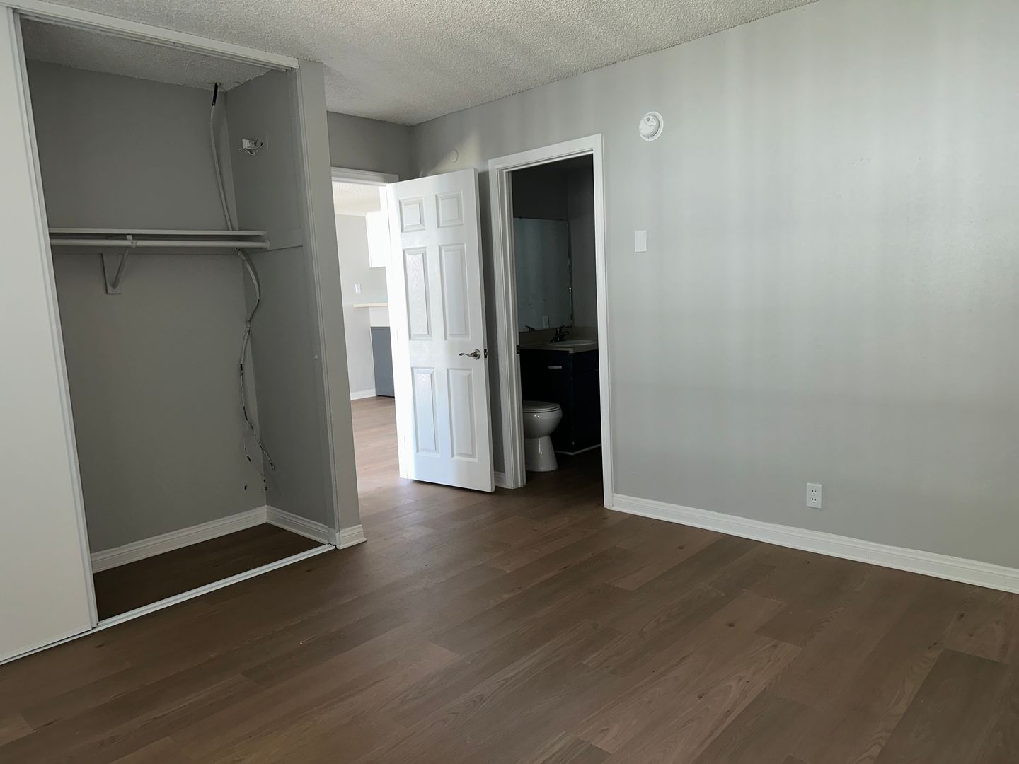 Santa Ana Apartment: 811 S. Fairview