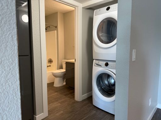 The 3900 | 2 Bed 2 Bath | Upstairs – photo 1