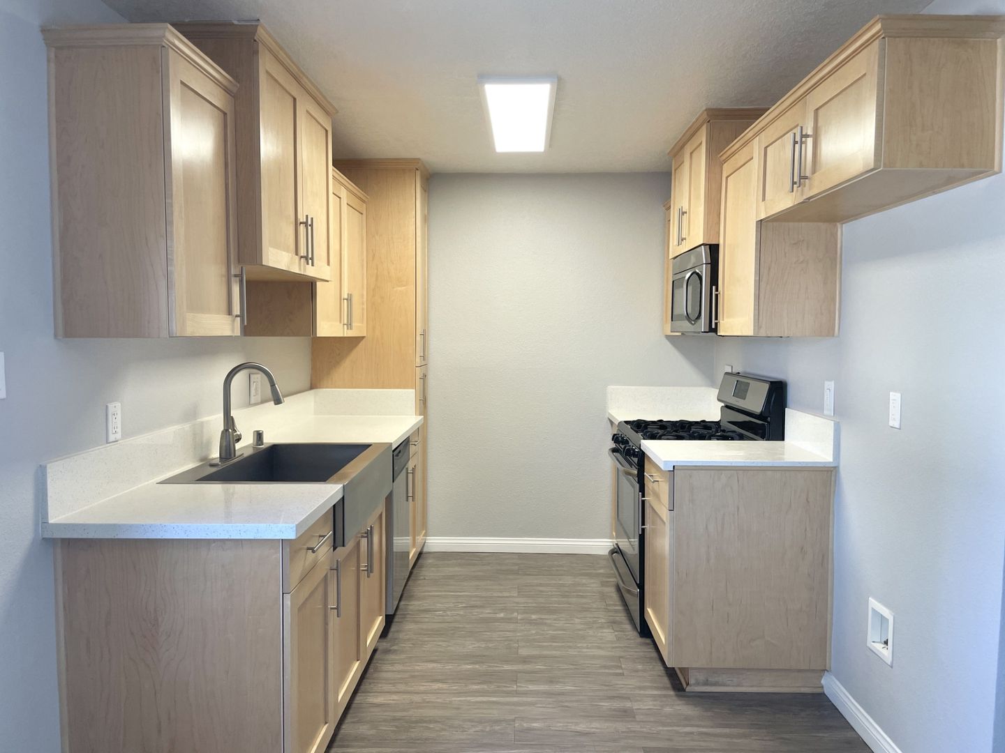 Anaheim Apartment: 201 S. Magnolia Avenue