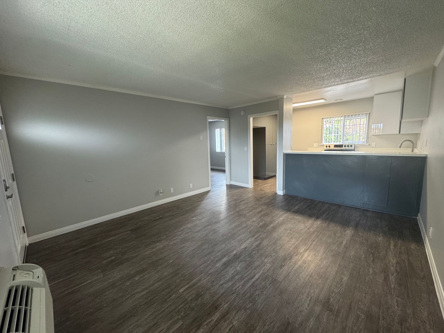 Santa Ana Apartment: 811 S. Fairview