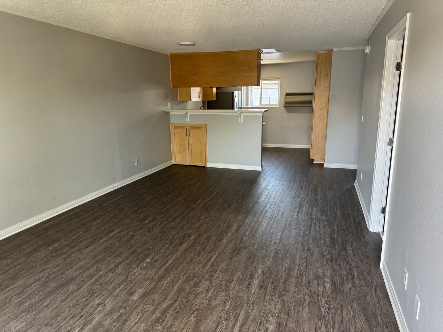 Santa Ana Apartment: 811 S. Fairview