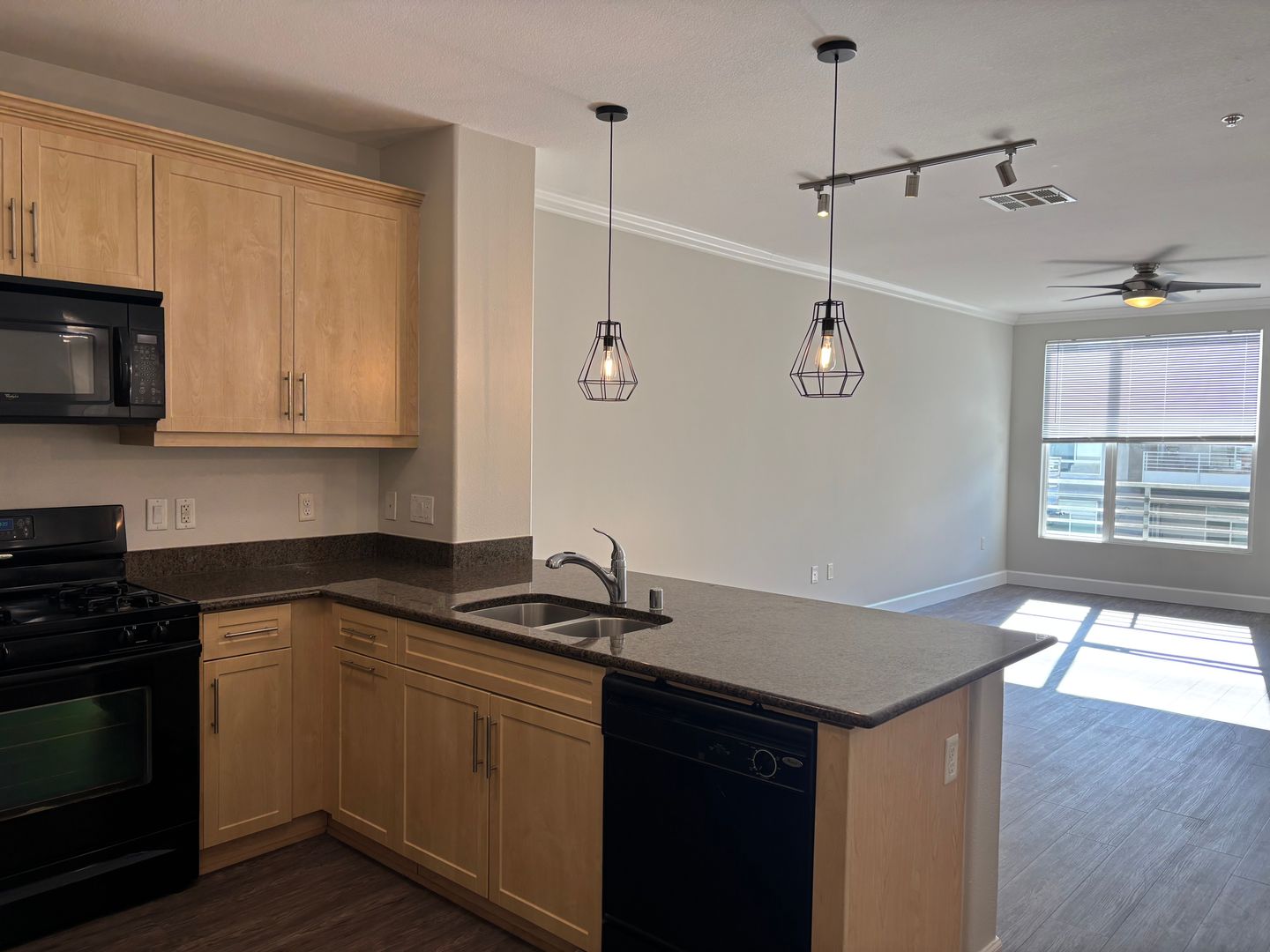 Anaheim Apartment: 2100 E. Katella Avenue