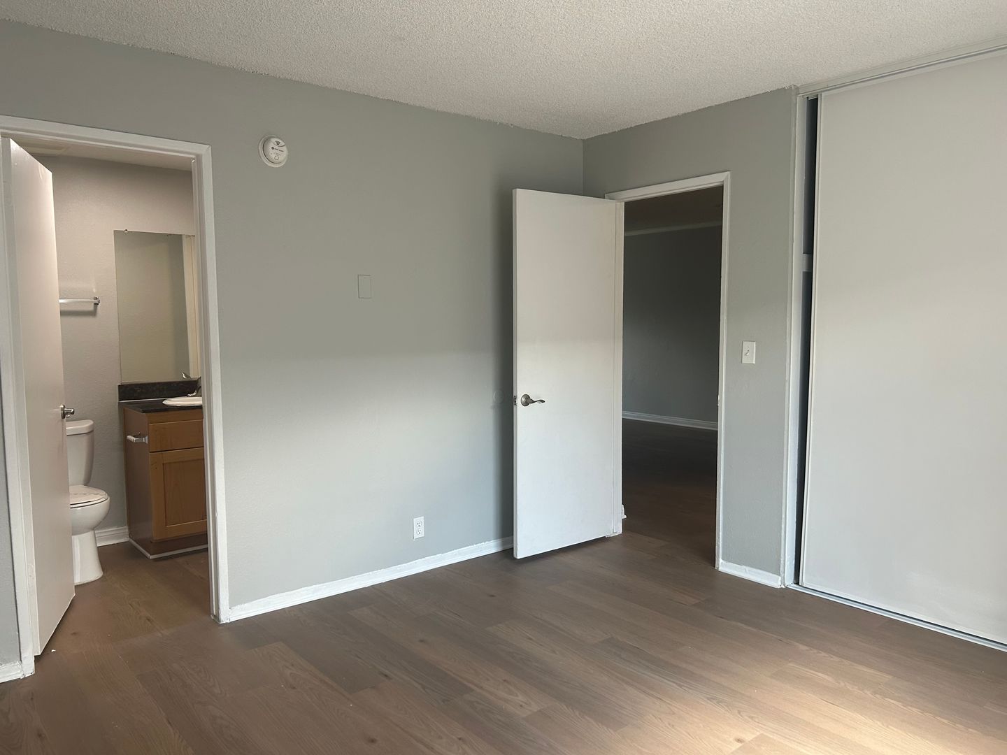 Santa Ana Apartment: 811 S. Fairview
