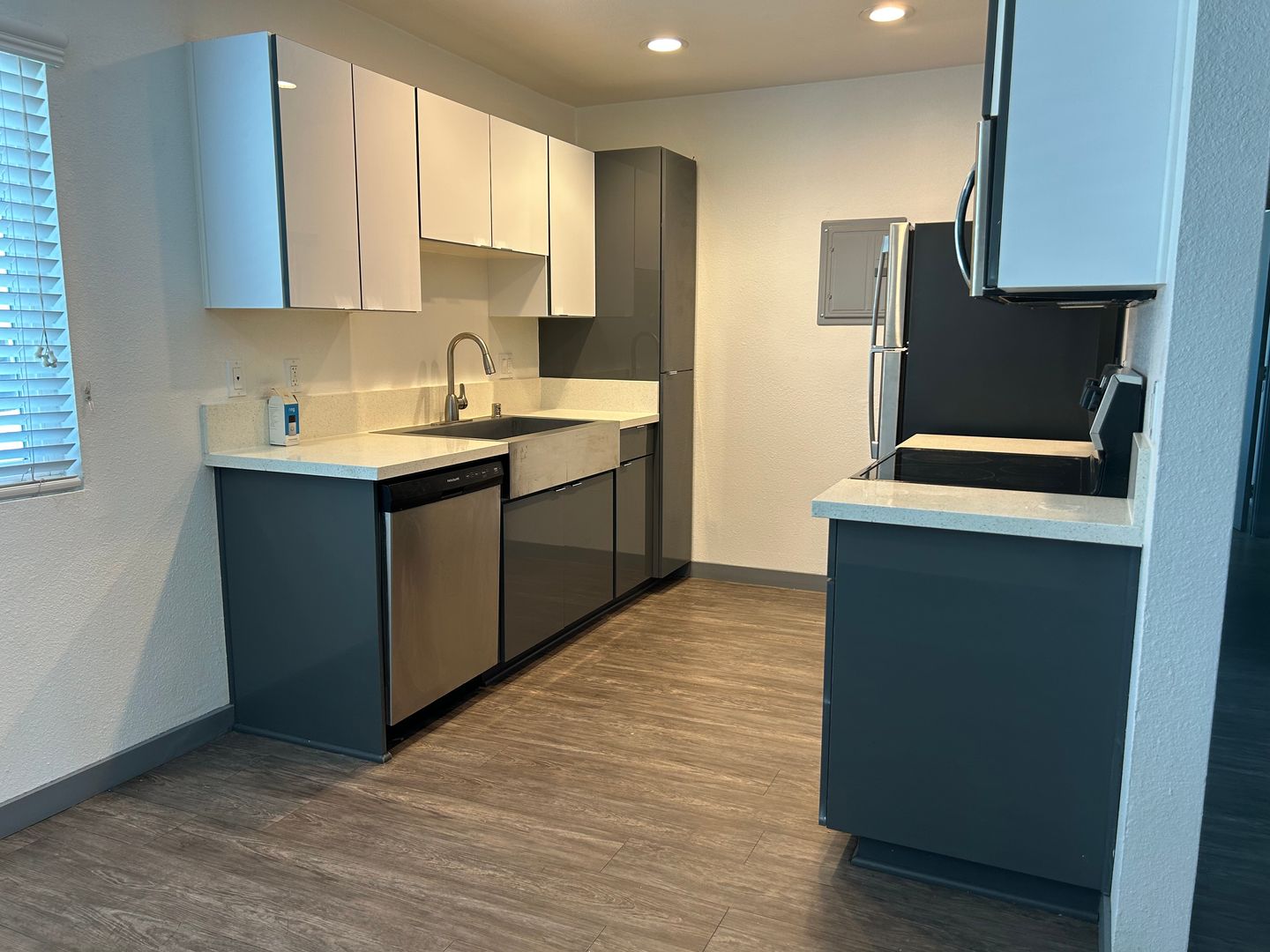 Fullerton Apartment: 2656 Associated Road