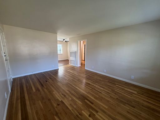 Somerset | 1 Bed 1 Bath | Downstairs – photo 1