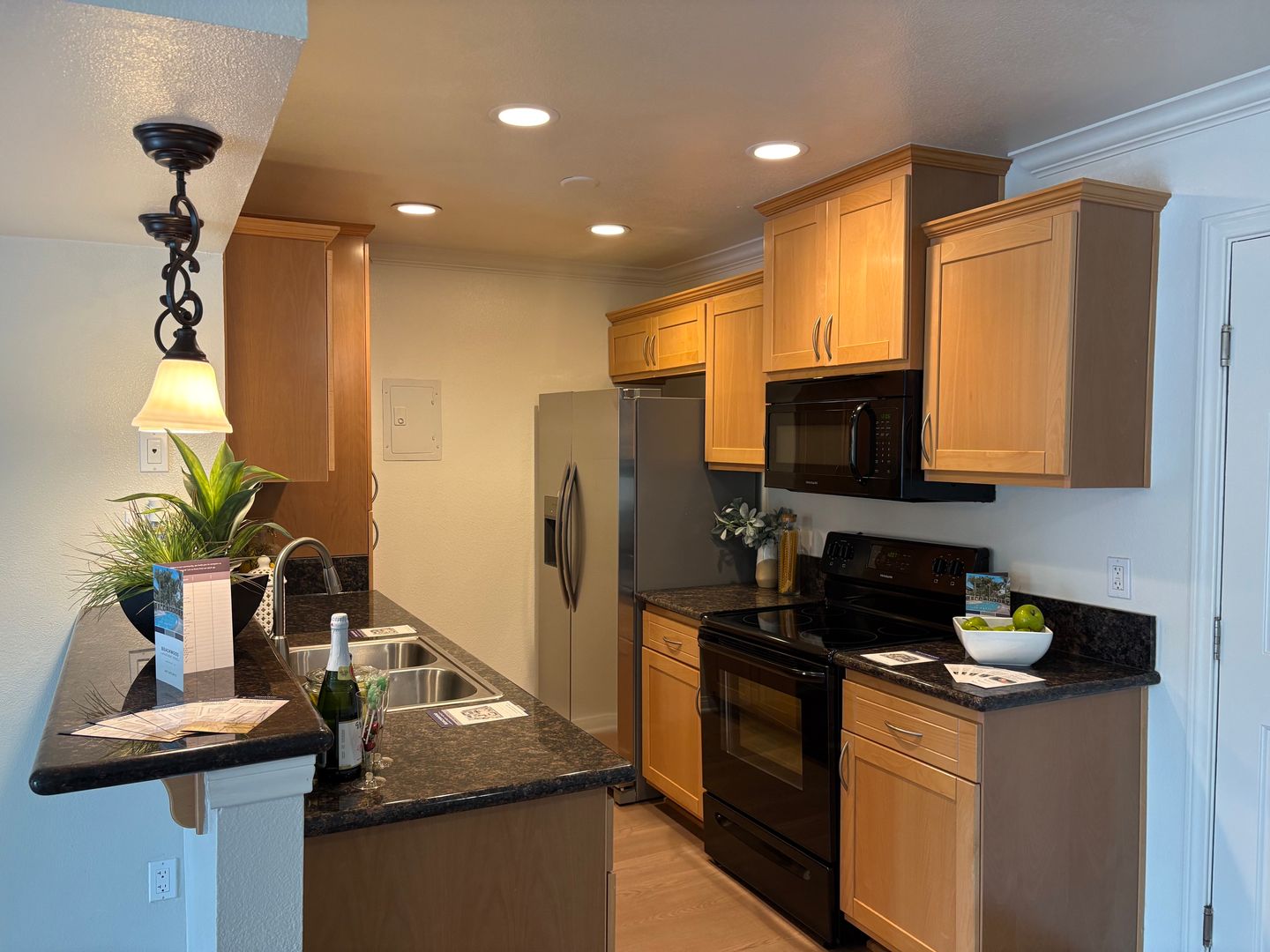 Anaheim Apartment: 2970 W. Orange Avenue